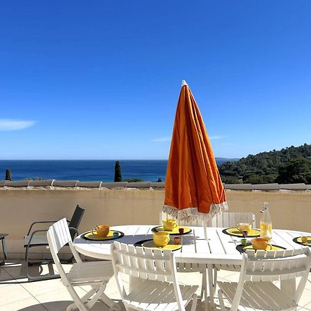 Appartement Le Lavandou, 3 pièces, 8 personnes - FR-1-251-81 Extérieur photo