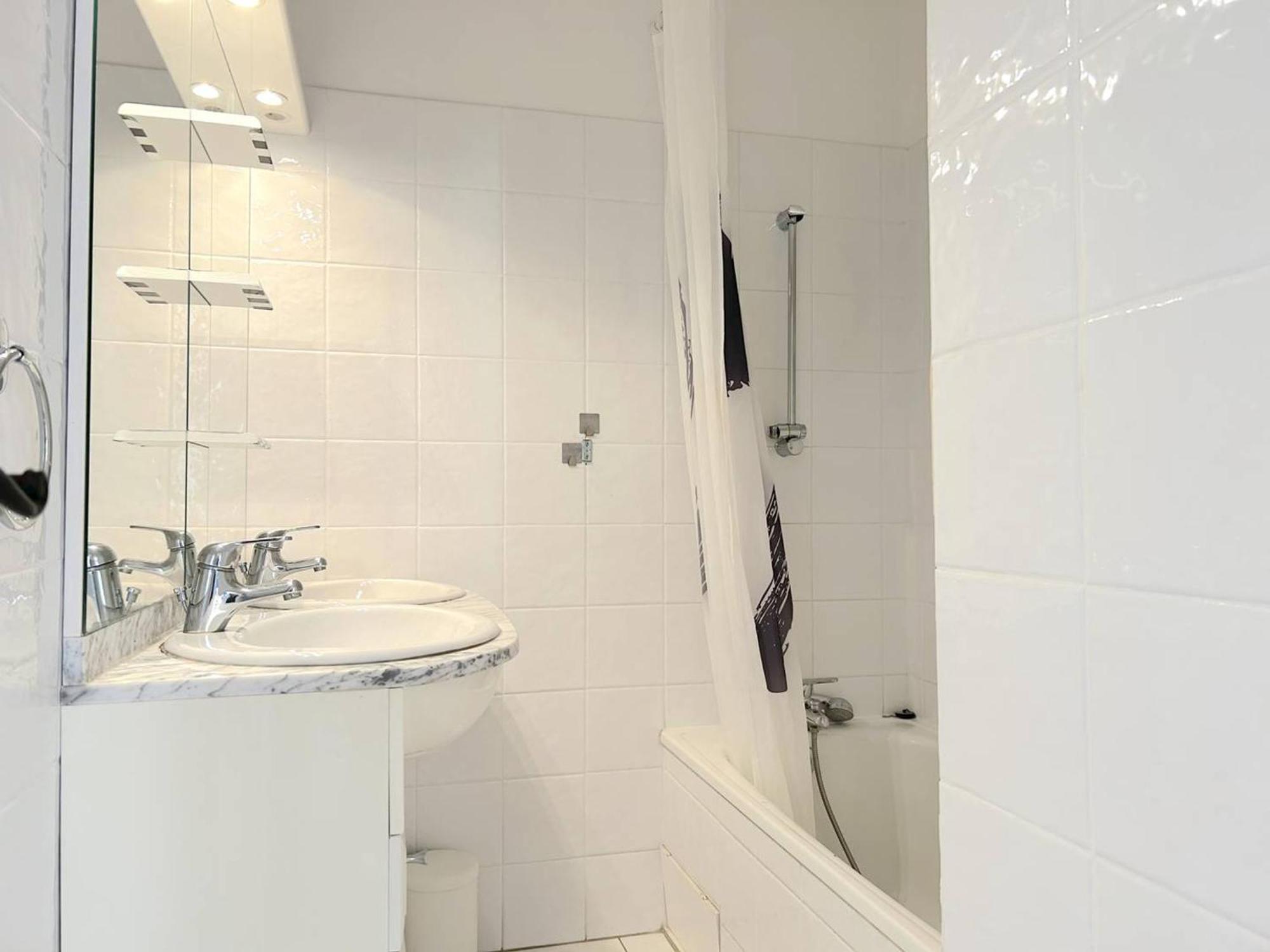 Appartement Le Lavandou, 3 pièces, 8 personnes - FR-1-251-81 Extérieur photo