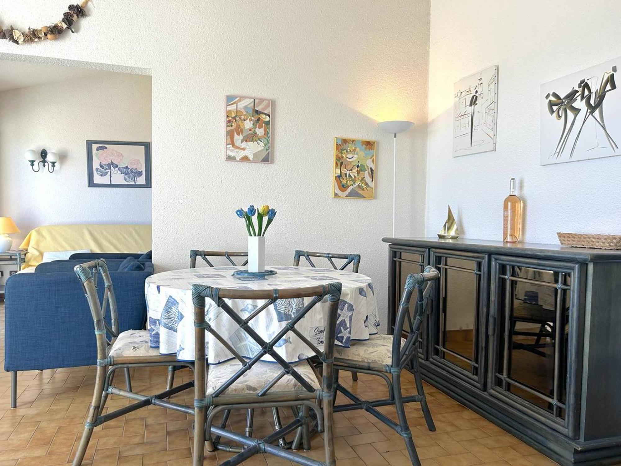 Appartement Le Lavandou, 3 pièces, 8 personnes - FR-1-251-81 Extérieur photo